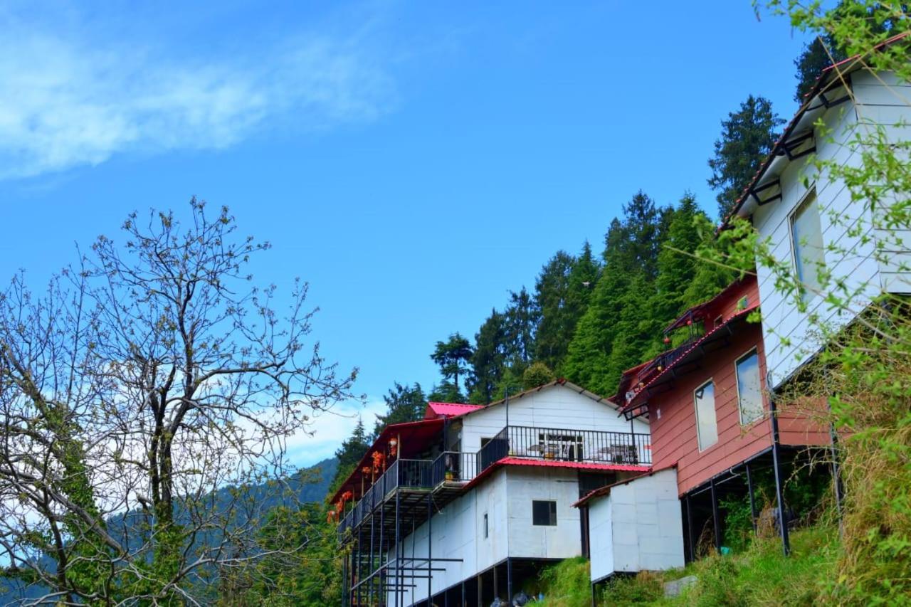 Aamod Resorts Dalhousie ! Luxury Cottage Resort Exteriör bild