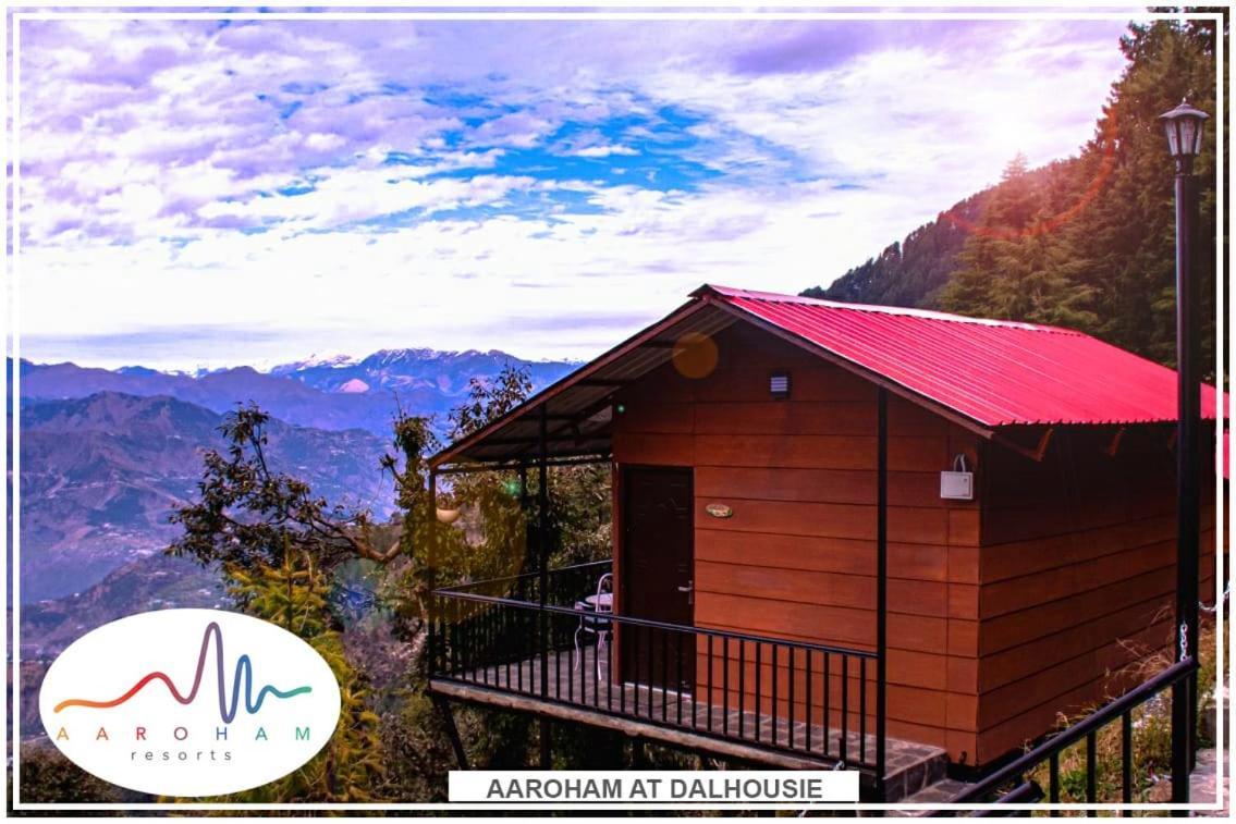 Aamod Resorts Dalhousie ! Luxury Cottage Resort Exteriör bild